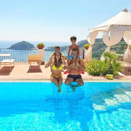 Il Pino “villa Nunzia” Apartment